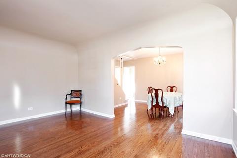 137 Barrypoint Rd, Riverside, IL 60546 photo 3