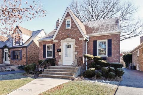 137 Barrypoint Rd, Riverside, IL 60546 photo 1