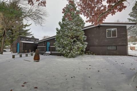 1903 Hemlock Dr, Champaign, IL 61821 photo 2