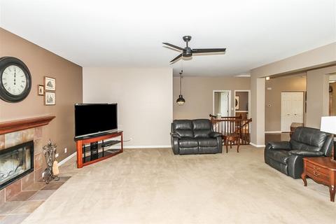 403 W Amberside Dr, Elgin, IL 60124 photo 14