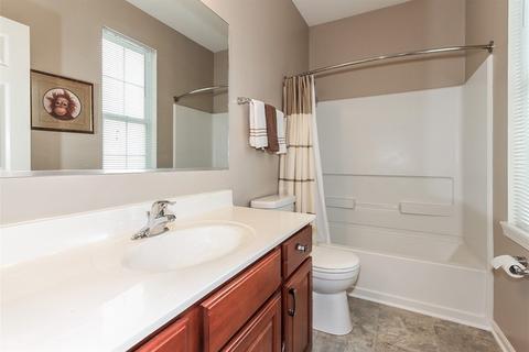 403 W Amberside Dr, Elgin, IL 60124 photo 23