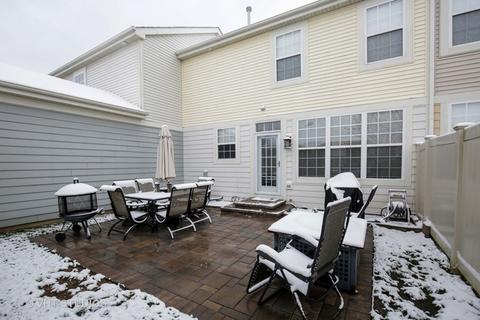 206 Longview Dr, Elgin, IL 60124 photo 10