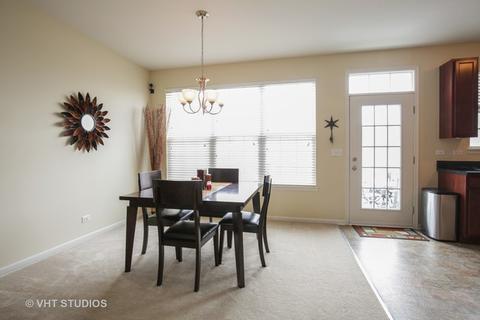 206 Longview Dr, Elgin, IL 60124 photo 4