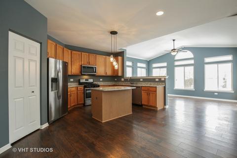 4719 Joyce Ln, Mchenry, IL 60050 photo 6