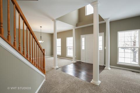 4719 Joyce Ln, Mchenry, IL 60050 photo 2