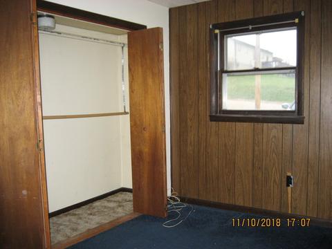 224 7th St, Peru, IL 61354 photo 5