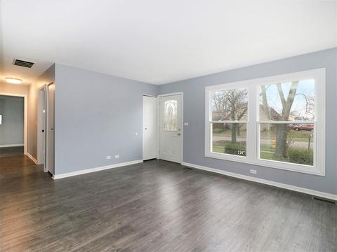 282 Plainview Dr, Bolingbrook, IL 60440 photo 10