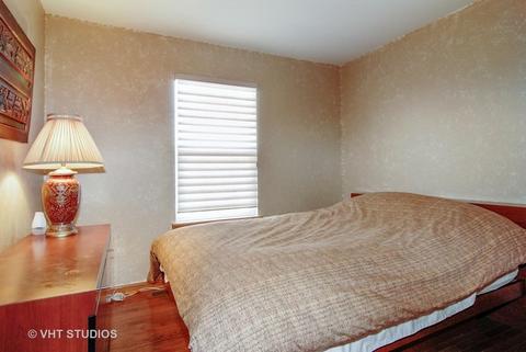 564 Meadowsedge Ln, Aurora, IL 60506 photo 10