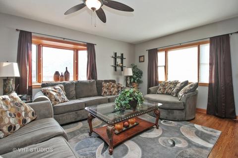 1989 W Bourbonnais St, Kankakee, IL 60901 photo 2