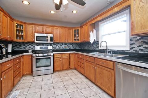 1989 W Bourbonnais St, Kankakee, IL 60901 photo 6