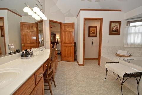 2537 Danhaven Ct, Aurora, IL 60502 photo 19