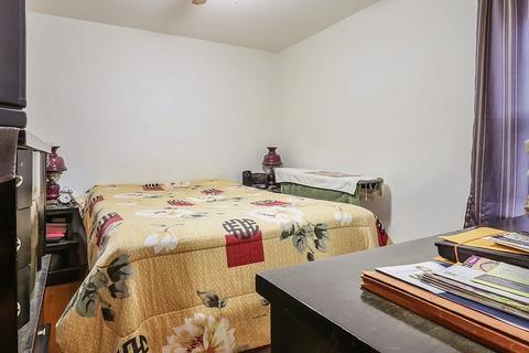 39 Mckinley Ave, Steger, IL 60475 photo 5