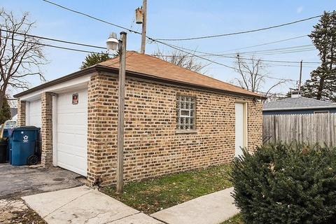 39 Mckinley Ave, Steger, IL 60475 photo 2
