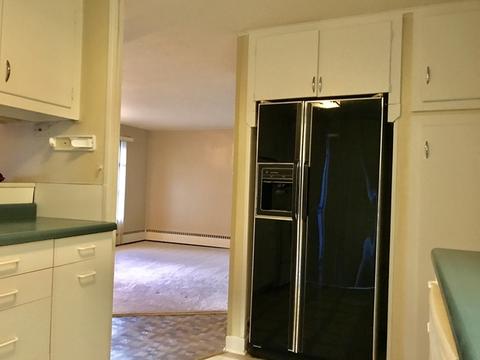 25 Lawrence Dr, Kankakee, IL 60901 photo 6