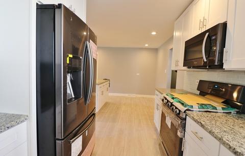 2462 E 74th Pl, Chicago, IL 60649 photo 5