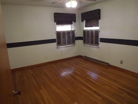 403 E 5th St, Gilman, IL 60938 photo 16