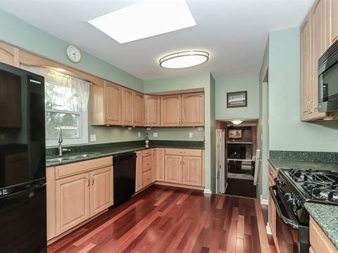1207 Forest Dr, Elgin, IL 60123 photo 10
