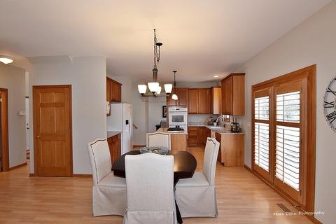 1 S040 E Mallory Dr, Geneva, IL 60134 photo 8