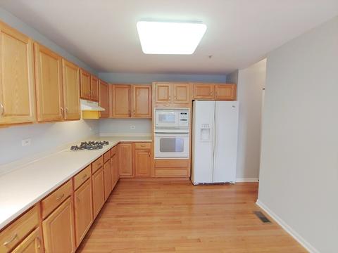 2139 Ivy Ridge Dr, Hoffman Estates, IL 60192 photo 3