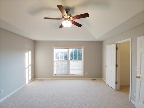 2139 Ivy Ridge Dr, Hoffman Estates, IL 60192 photo 9
