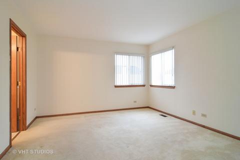 236 Norwich Dr, Bartlett, IL 60103 photo 8