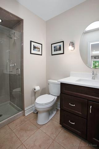 1416 Wendover Ln, Wheaton, IL 60187 photo 16