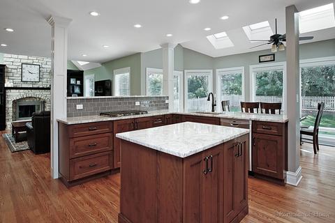 1416 Wendover Ln, Wheaton, IL 60187 photo 5