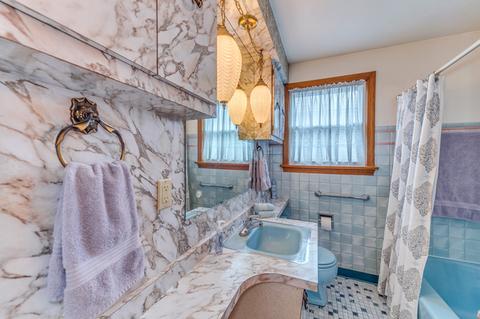 4532 Wisconsin Ave, Forest View, IL 60402 photo 12
