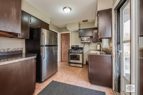 719 Cypress Dr, Aurora, IL 60506 photo 6