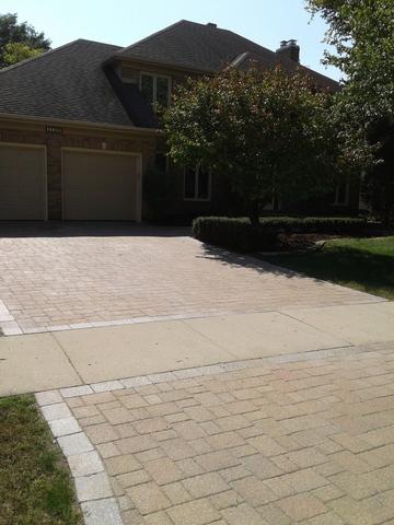 1130 Belter Dr, Wheaton, IL 60189 photo 2