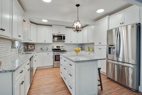 840 Prospect St, Elgin, IL 60120 photo 16