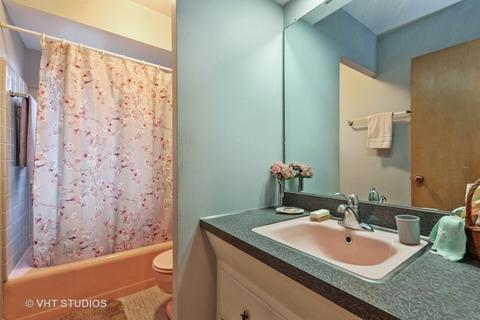9325 Forestview Rd, Evanston, IL 60203 photo 9