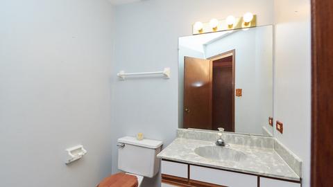 9752 S Beverly Ave, Chicago, IL 60643 photo 11