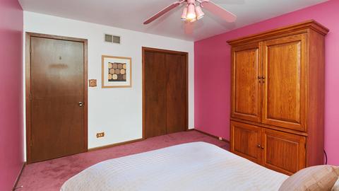 9752 S Beverly Ave, Chicago, IL 60643 photo 16