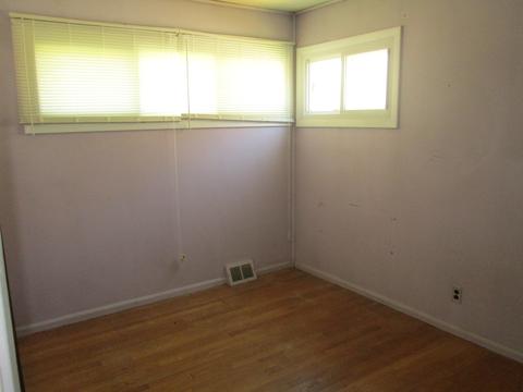 2035 Birch St, Des Plaines, IL 60018 photo 3