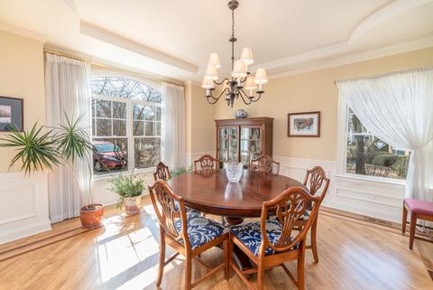 1112 Golf Ln, Wheaton, IL 60189 photo 17