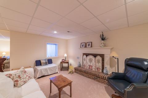 1112 Golf Ln, Wheaton, IL 60189 photo 32
