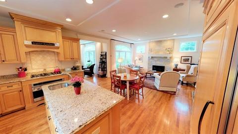 1112 Golf Ln, Wheaton, IL 60189 photo 9