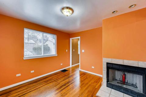 1150 Shuler St, Elgin, IL 60123 photo 4
