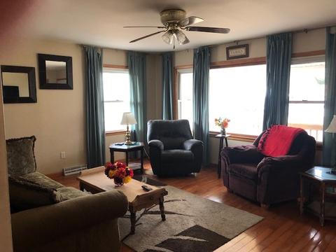 411 Maple Dr, Morris, IL 60450 photo 2