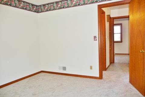 5801 Chrysler Dr, Belvidere, IL 61008 photo 11