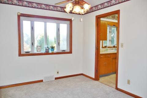 5801 Chrysler Dr, Belvidere, IL 61008 photo 5