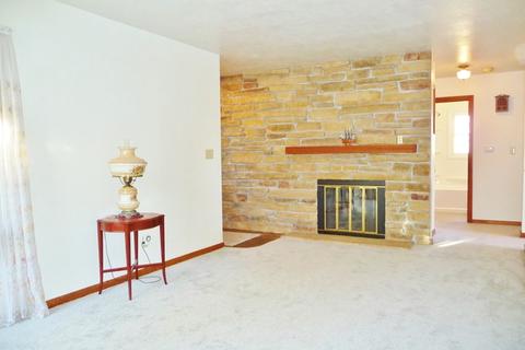 5801 Chrysler Dr, Belvidere, IL 61008 photo 3