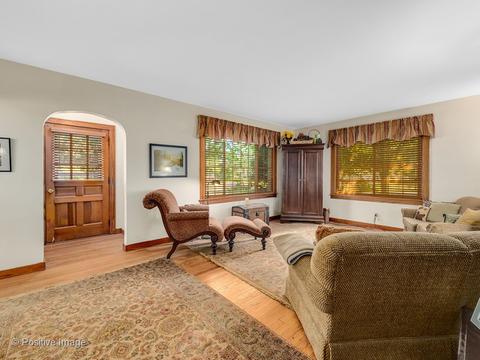 620 Pershing Ave, Wheaton, IL 60189 photo 9