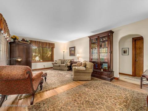 620 Pershing Ave, Wheaton, IL 60189 photo 10