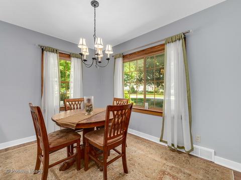620 Pershing Ave, Wheaton, IL 60189 photo 8
