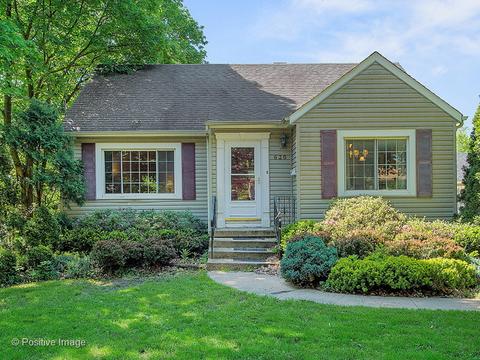 620 Pershing Ave, Wheaton, IL 60189 photo 2