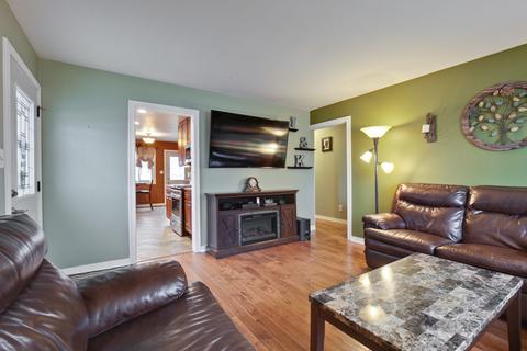 1907 Highview Ave, Mchenry, IL 60050 photo 4