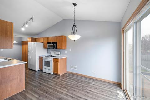 712 Casey Ln, Harvard, IL 60033 photo 9