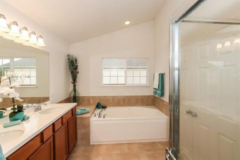 5901 Chatham Dr, Hoffman Estates, IL 60192 photo 21